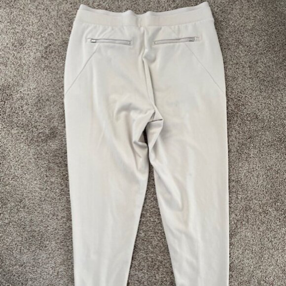 ATHLETA Venice High Rise Pintuck Cropped Pants Ivory Medium - Picture 7 of 11